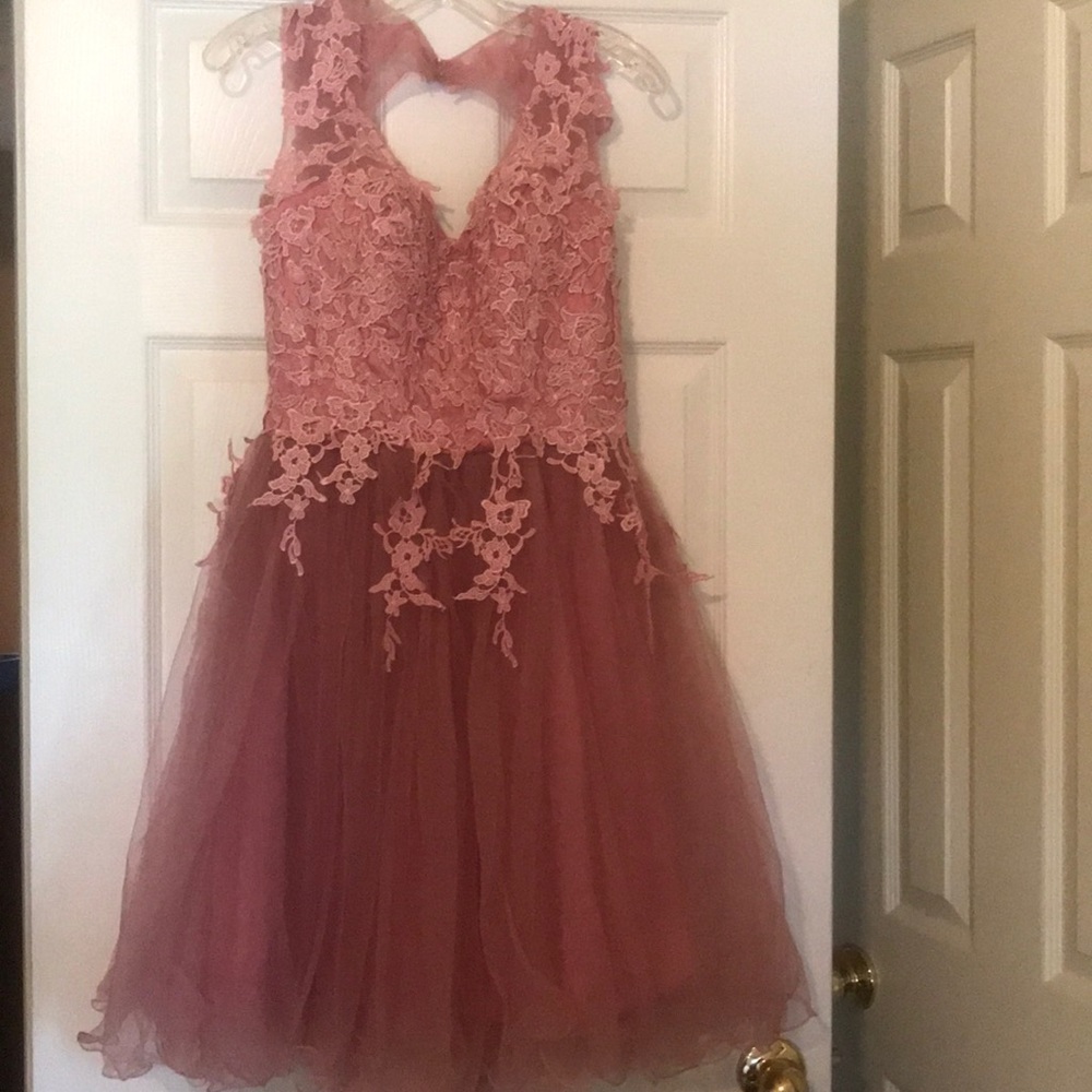 Jaeden Short Lace Cocktail Dress